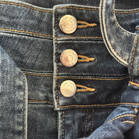 Veronica Beard super high rise belted flare leg jeans 26 GUC - Picture 6 of 6